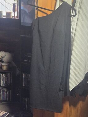 Carmen Marc Valvo One-Shoulder Black Cocktail Dress